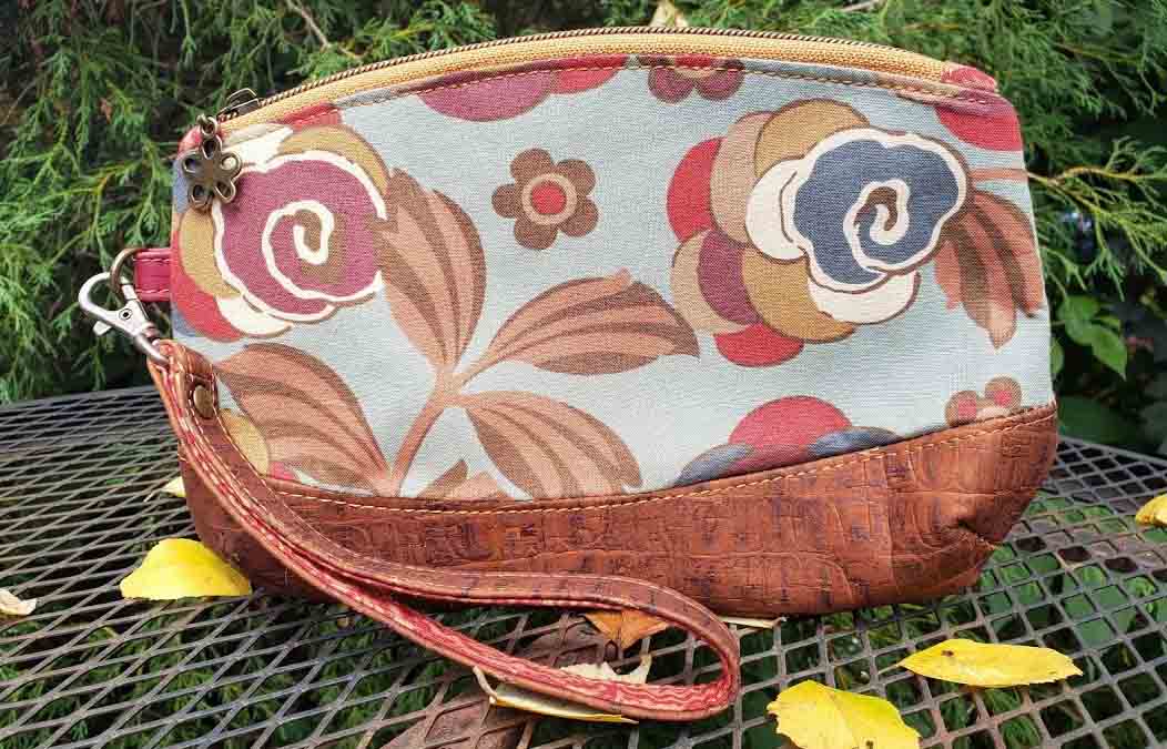 Clematis Wristlet