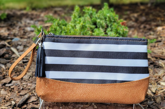 Poco Wristlet