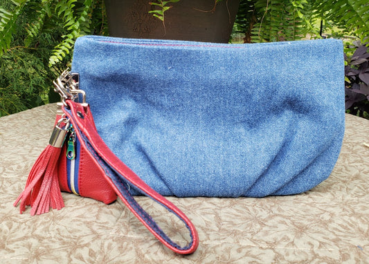 Flora Wristlet